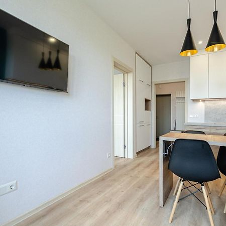 קייב Petrovdom 5-25 In Cozy Apartment In Residential Complex "Beresteiskyi" מראה חיצוני תמונה