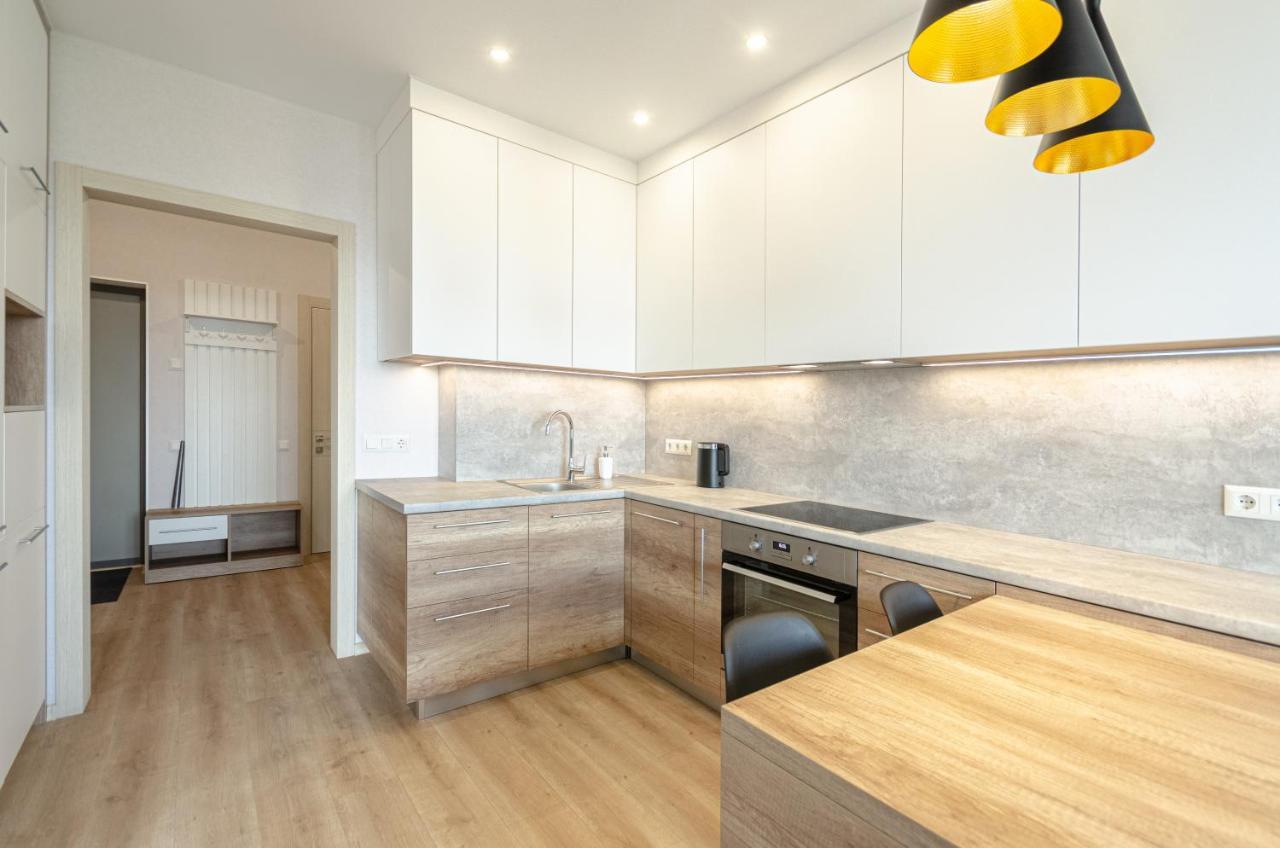 קייב Petrovdom 5-25 In Cozy Apartment In Residential Complex "Beresteiskyi" מראה חיצוני תמונה