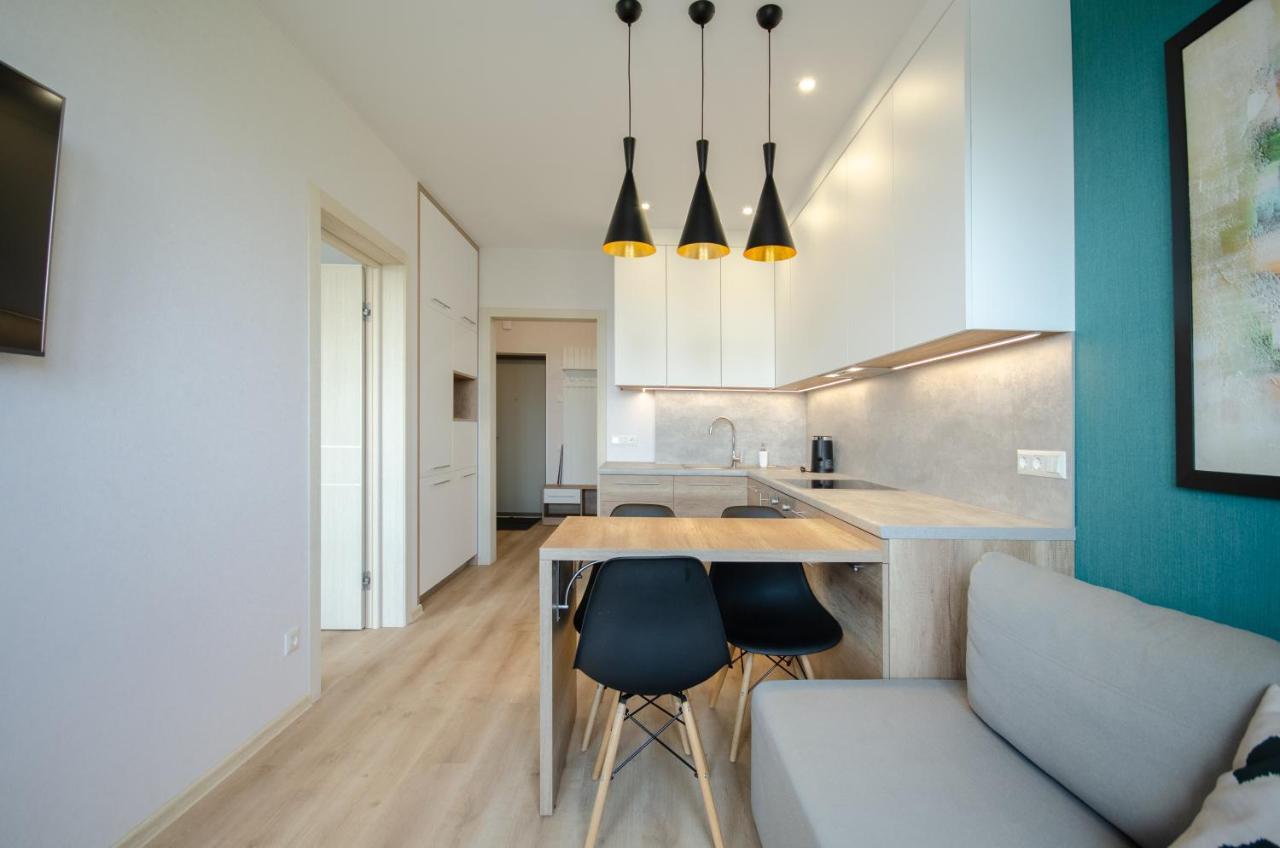 קייב Petrovdom 5-25 In Cozy Apartment In Residential Complex "Beresteiskyi" מראה חיצוני תמונה