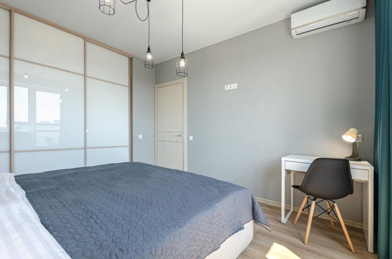 קייב Petrovdom 5-25 In Cozy Apartment In Residential Complex "Beresteiskyi" מראה חיצוני תמונה