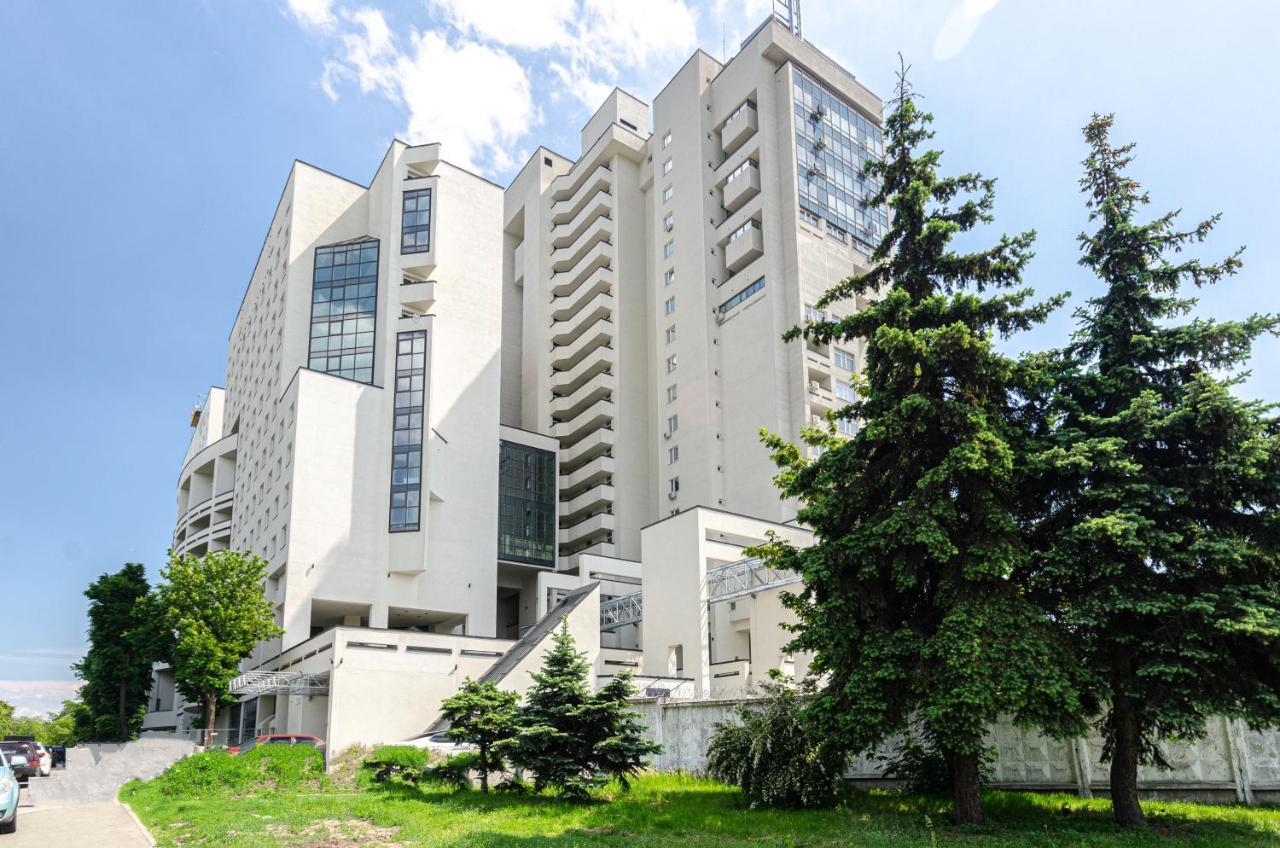קייב Petrovdom 5-25 In Cozy Apartment In Residential Complex "Beresteiskyi" מראה חיצוני תמונה